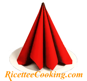 Come piegare ad arte i tovaglioli: a cono